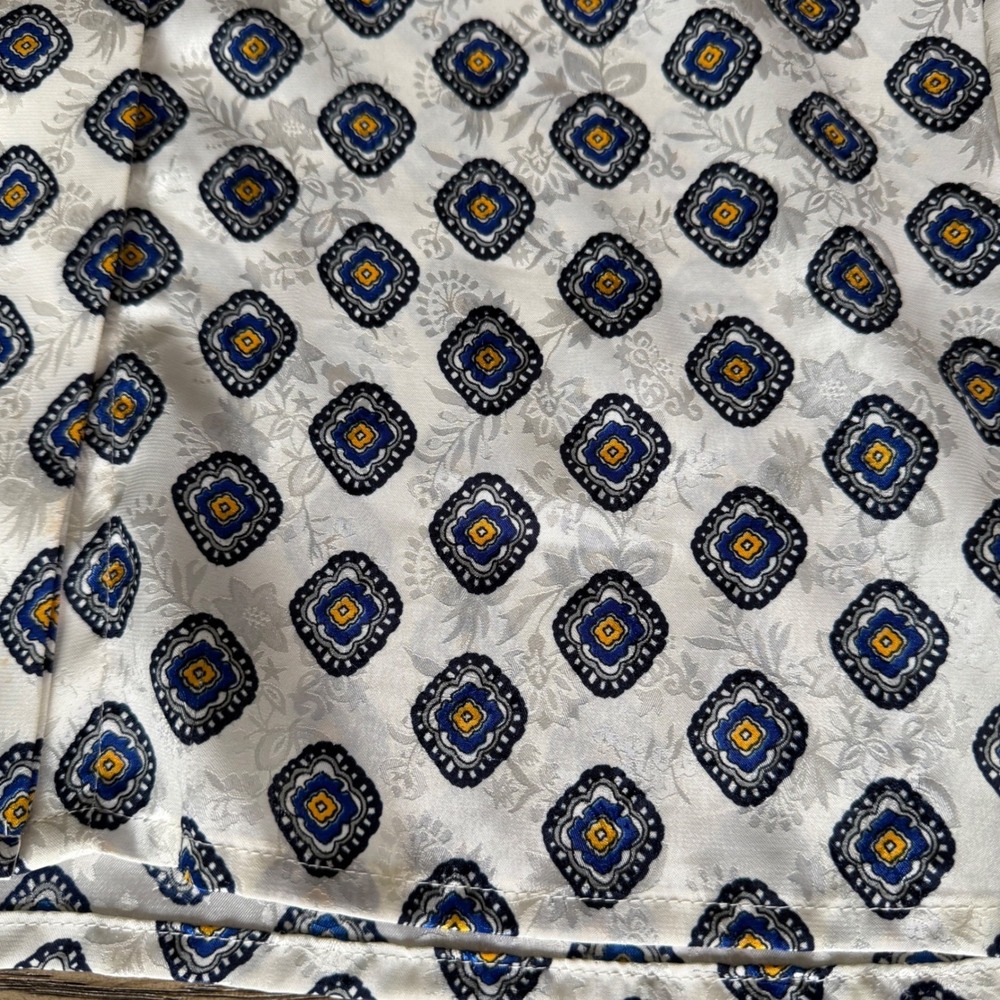 Christian Dior Vintage Geometric Medallion Jacquard Blouse Ivory Navy Yellow 4 - Picture 12 of 16
